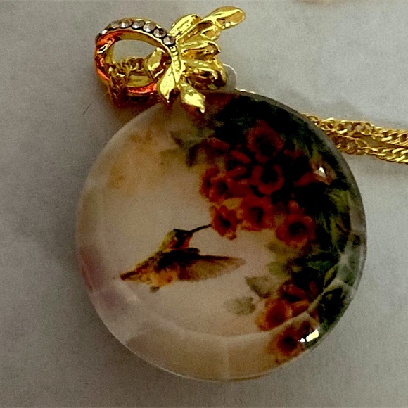 Jewelry - Beautiful Earth Tone Fall Colors Hummingbird Pendant